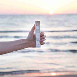 קרם לחות ליום SPF30 SKIN של הרבלייף עם משקפי שמש