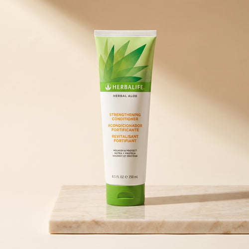 Herbal Aloe מרכך מחזק
